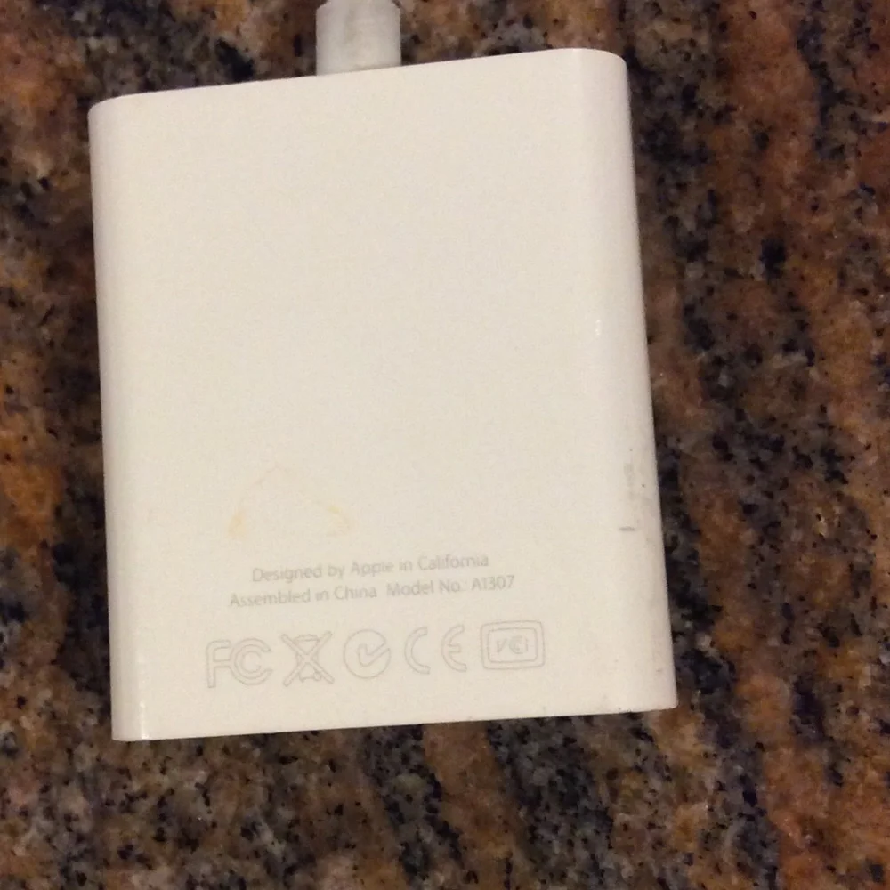 Apple Lightning Digital AV Adapter model 1307